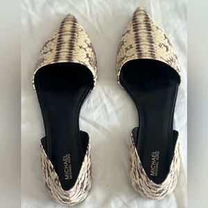 Brand NEW WITH TAGS Michael Kors women’s flats